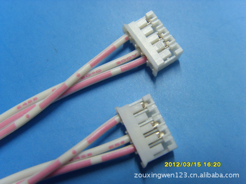 Molex 22-01-2055 电池插头线连接器 高品质连接方案的专业之选